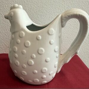 Boston Warehouse white chicken pitcher. 4.5 cups vintage